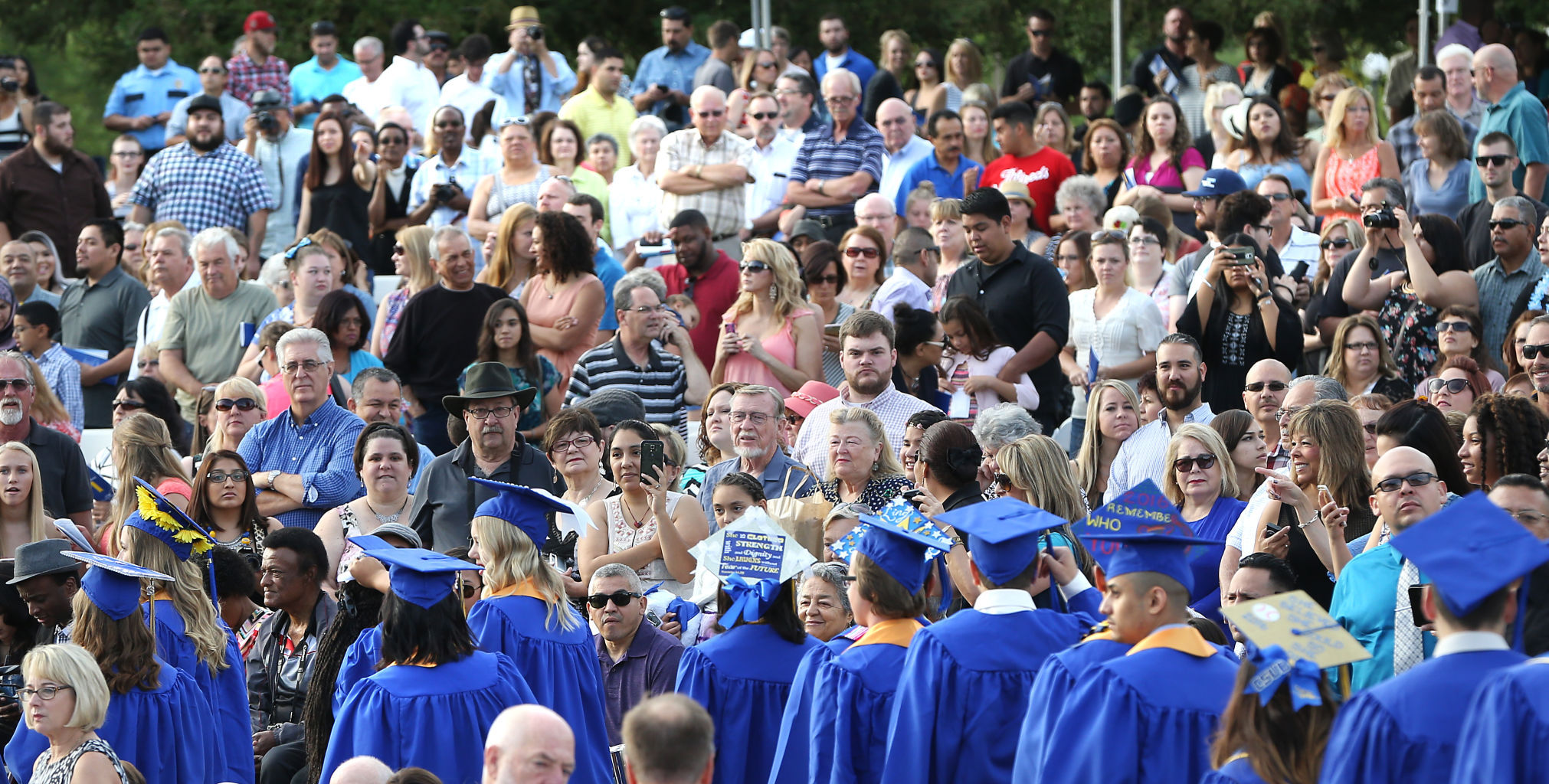 CSUB Graduating Class Surprised By Sudden Ticket Announcement | News ...