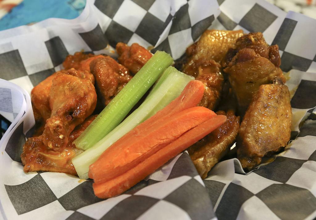 PETE TITTL: You'll go Crazy for these double-fried wings, Food