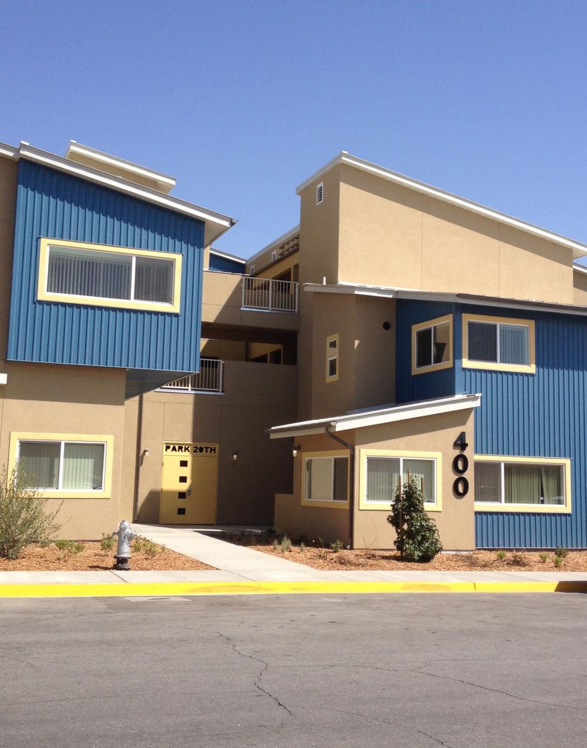 Homeless vets at home in new apartments | News | bakersfield.com