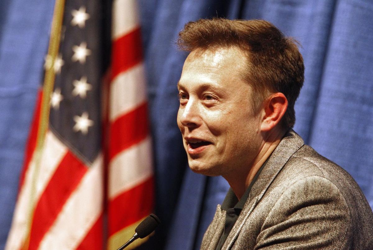 Elon Musk Man Behind Tesla Paypal Speaks To Packed Crowd At Csub News Bakersfield Com