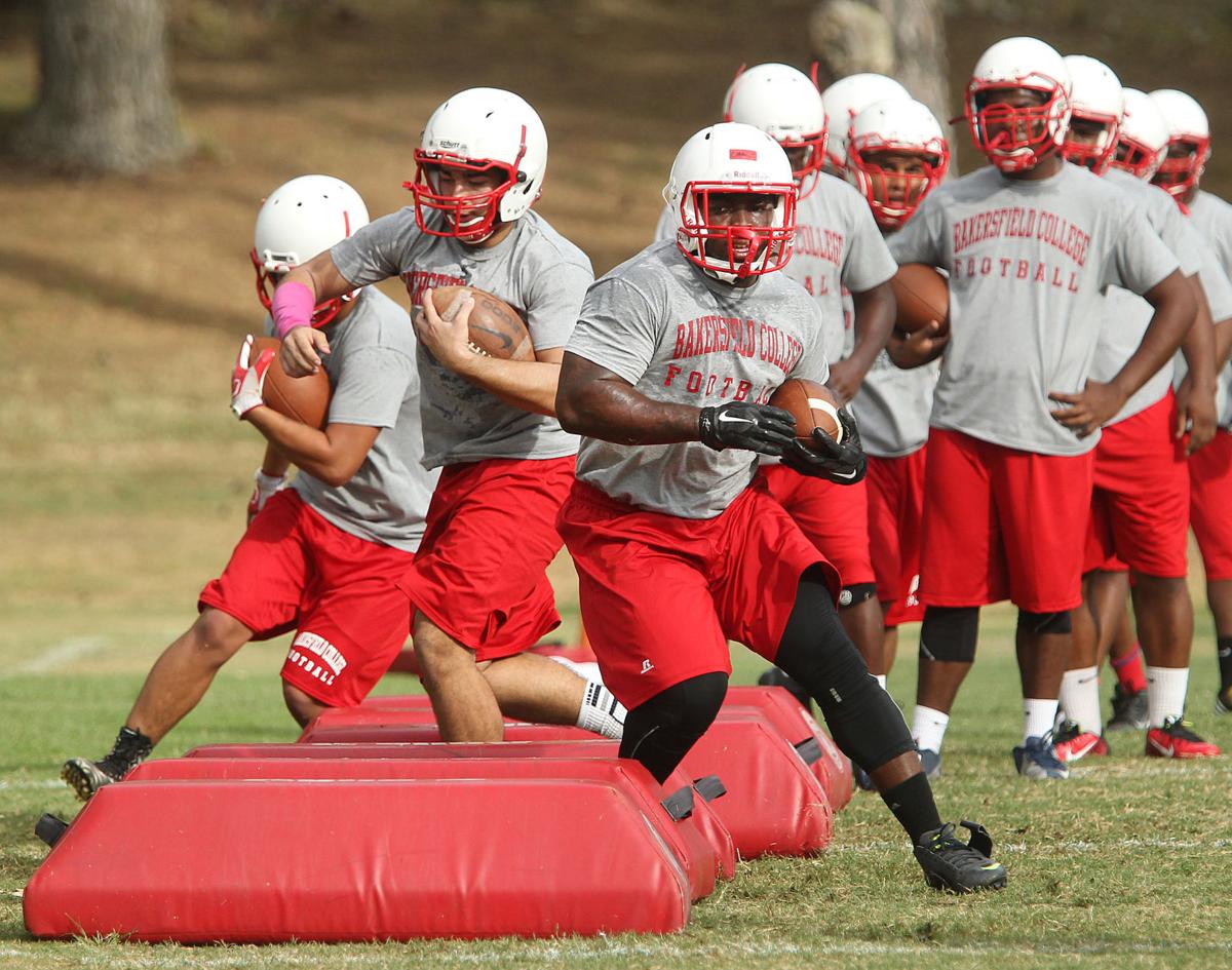 Bakersfield College First Football Practice 2015 | Photo Gallery