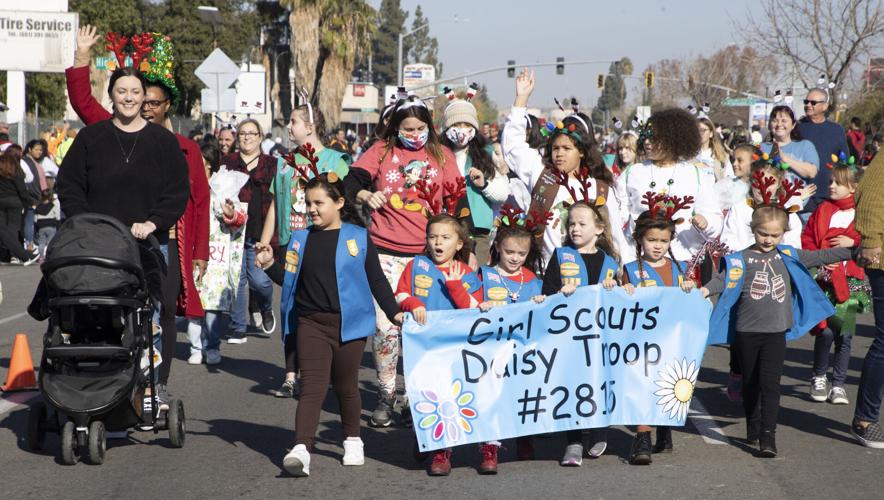 Bakersfield Christmas Parade celebrates 40 years; other communities