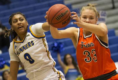 Csub Women S Basketball Tying To End Scoring Winning Slumps