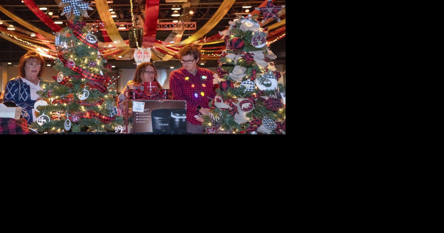 'Let Heaven and Nature Sing' Christmas season arrives with Festival of
