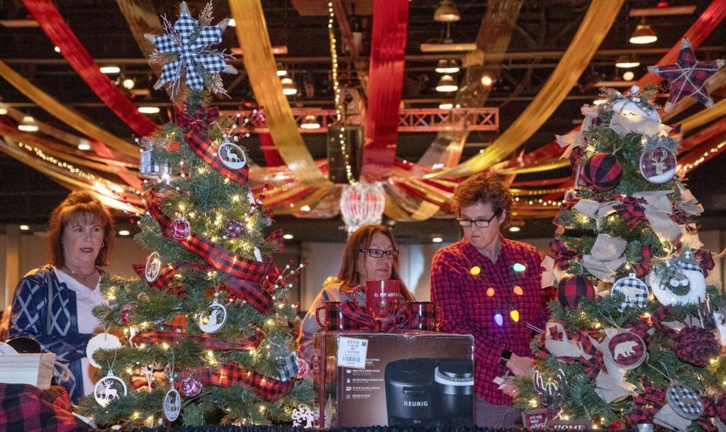 Let Heaven and Nature Sing': Christmas season arrives with ...