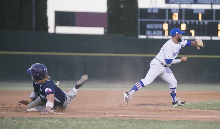 PHOTO GALLERY Bakersfield Train Robbers' first game