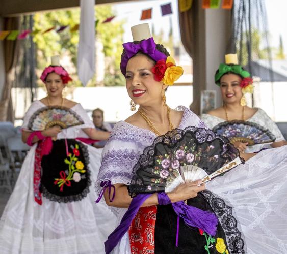 Community comes together for Dia de los Muertos celebrations | Entertainment Community comes together for Dia de los Muertos celebrations | Entertainment