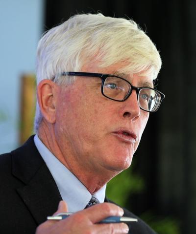 hugh hewitt bakersfield trump drop conference business but talk presidential conservative tweeted donald host race radio morning saturday should