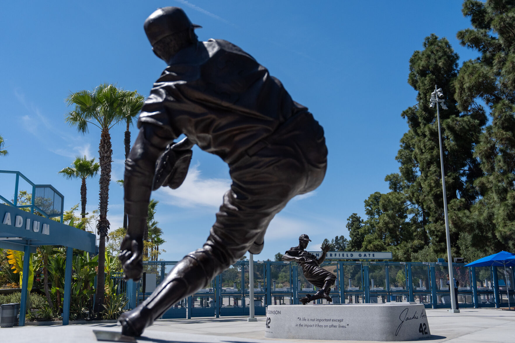 Hall of Fame pitcher Sandy Koufax wins Baseball Digest lifetime