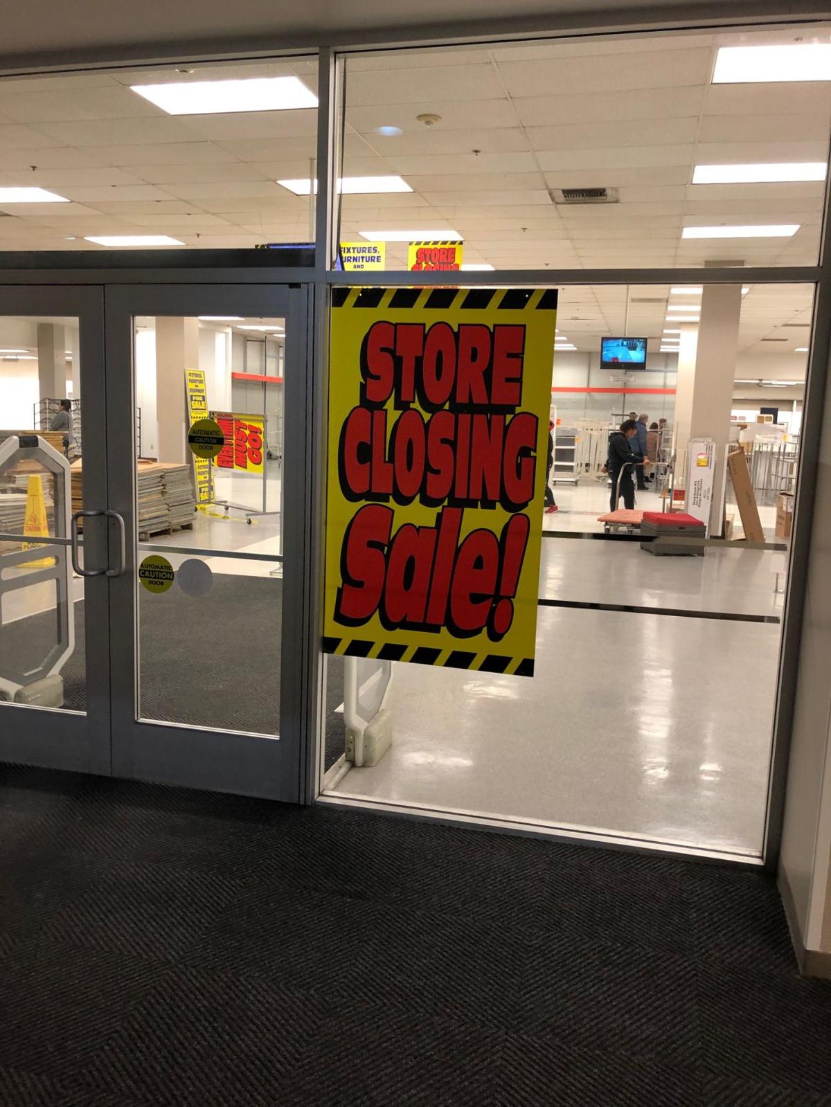 Shoppers pay final visits to Valley Plaza Sears | News ...