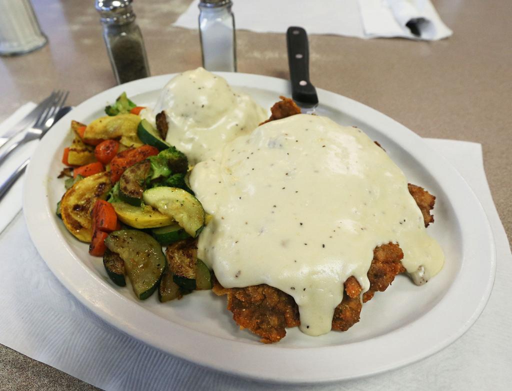 Pete Tittl Summer Sizzles At Harvest Steakhouse Food Bakersfield Com