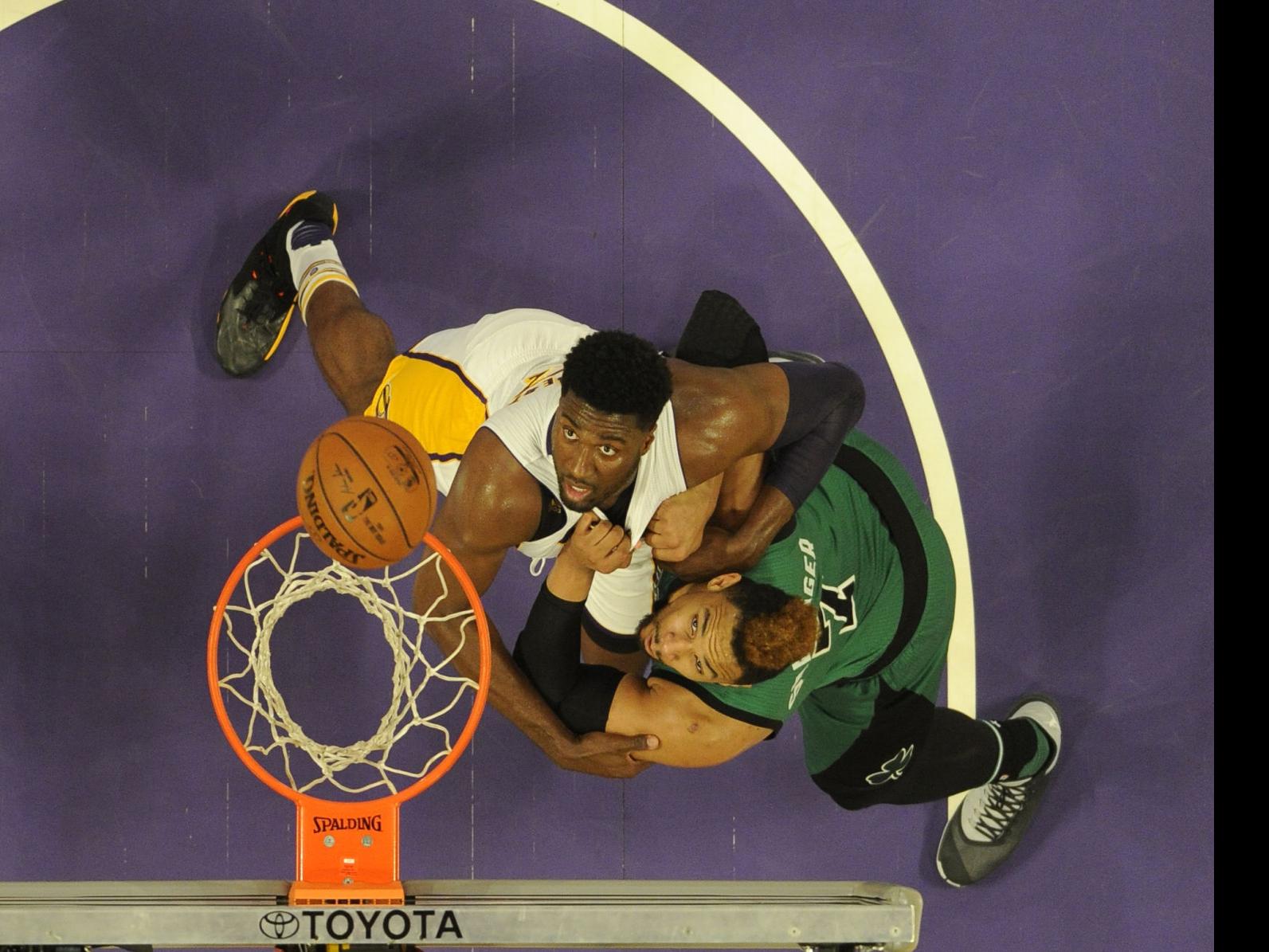 Lakers clinch championship over Celtics