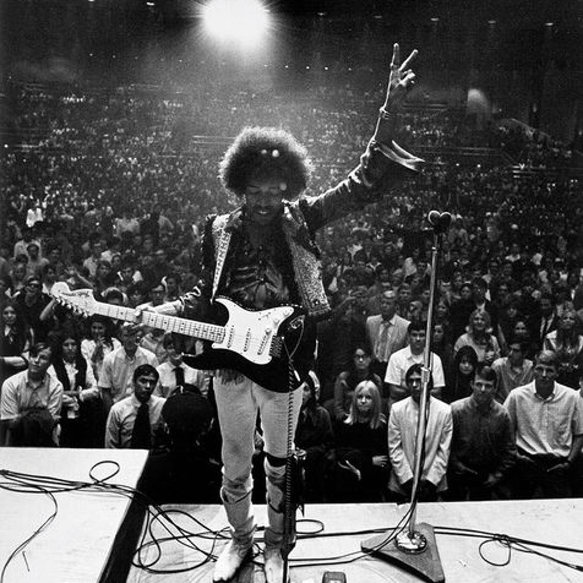 Hendrix concert in Bakersfield the stuff of legend, News