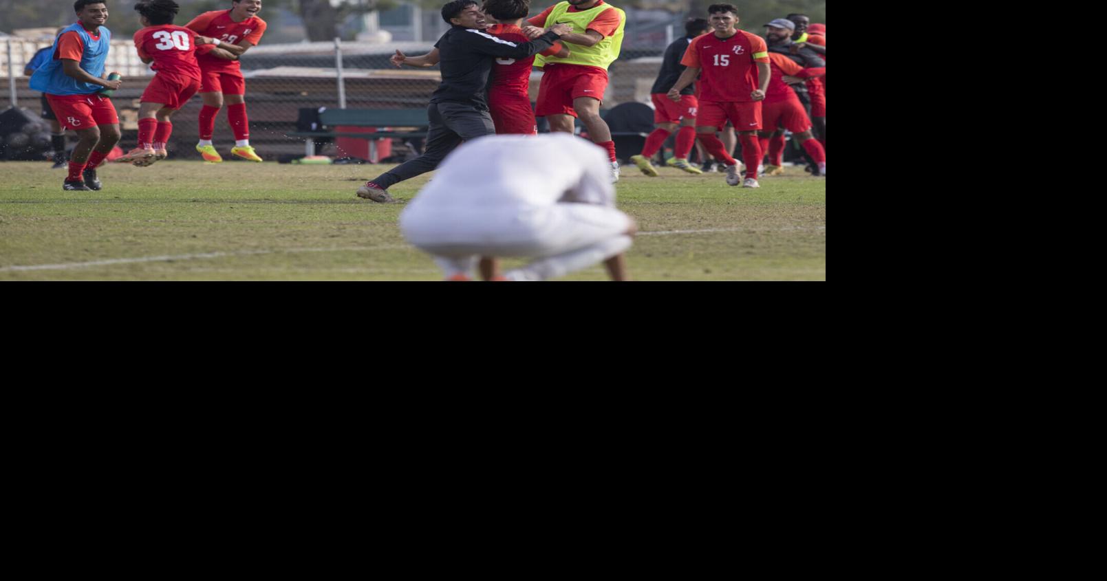 COLLEGE ROUNDUP, Nov. 915 Conference champs Sports