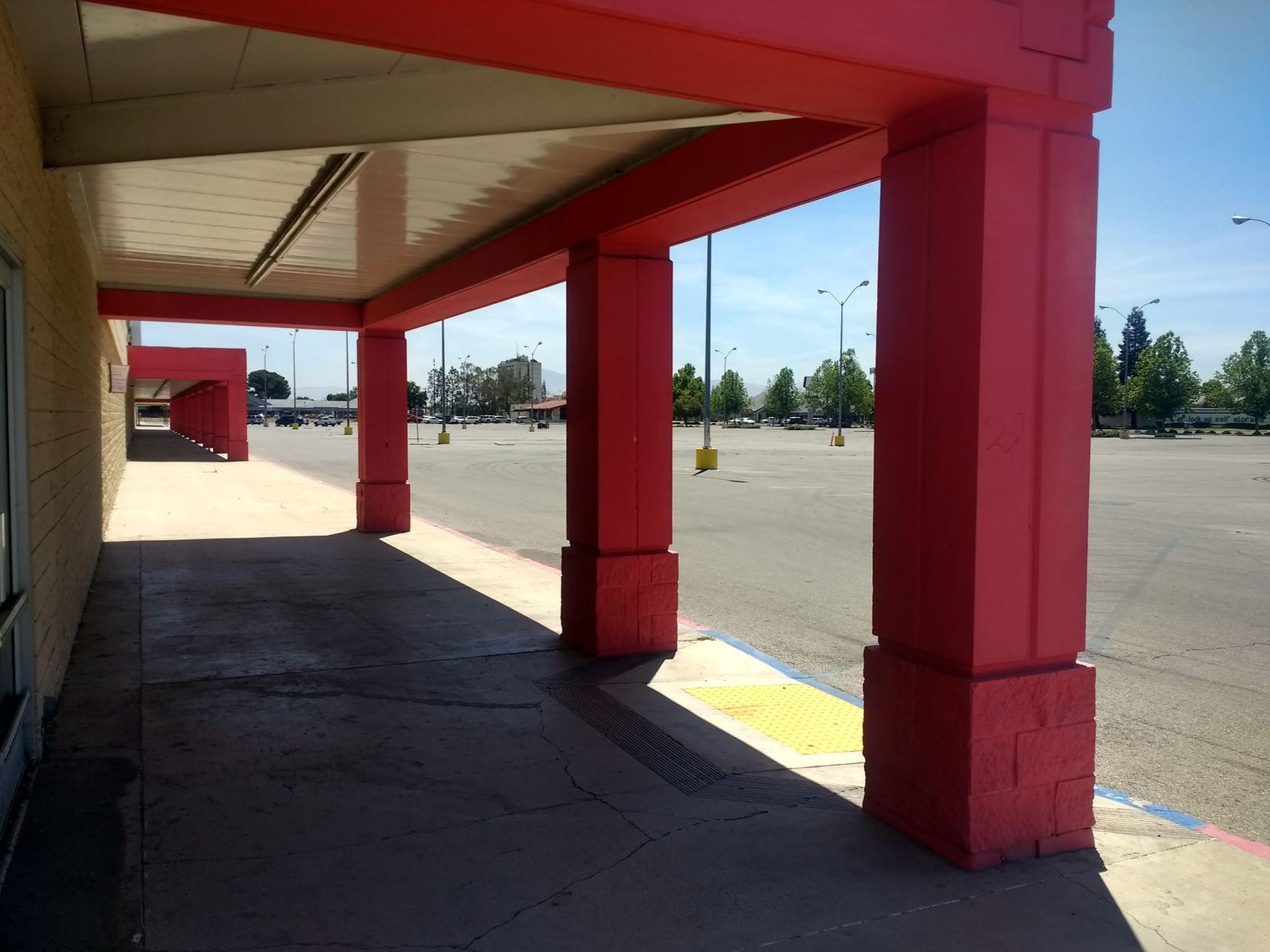 Overhaul In Store For Former Kmart Shopping Center News Bakersfield Com
