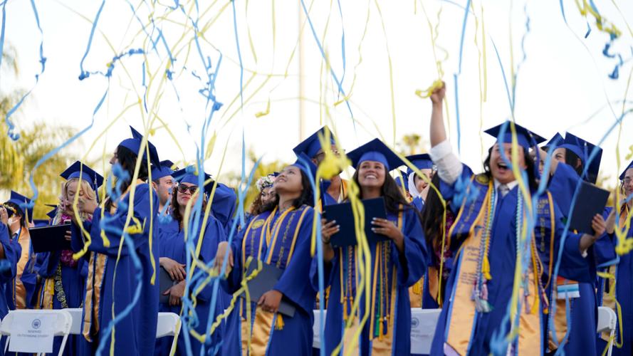 Csub Graduates To Celebrate Their Moment Of Triumph Bakersfield Life