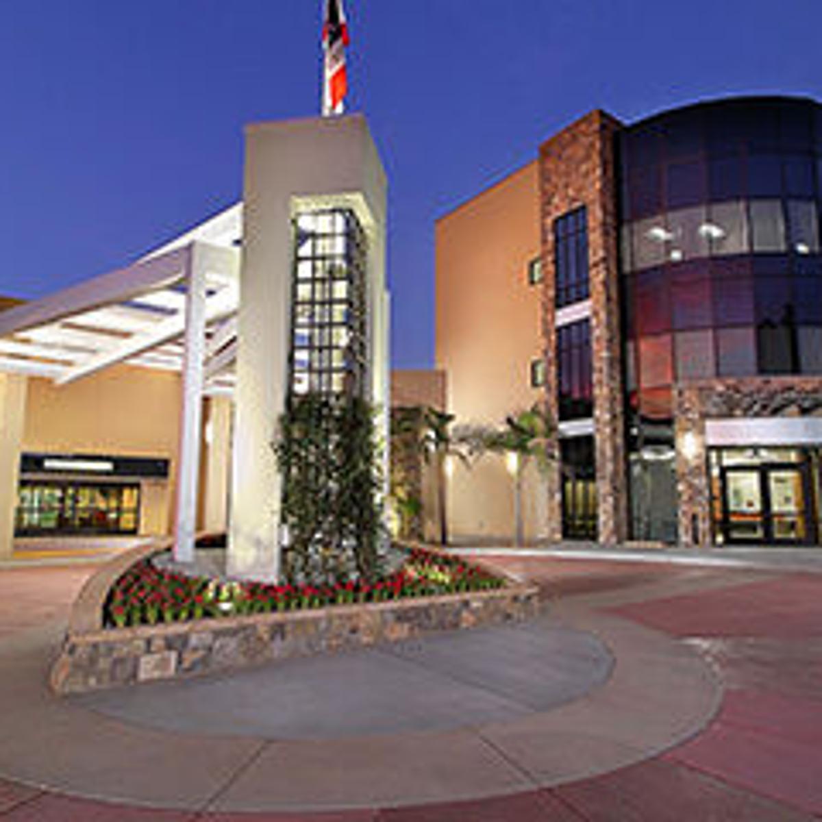Town Hall Meeting To Discuss Delano Regional Medical Center Merger The Delano Record Bakersfield Com