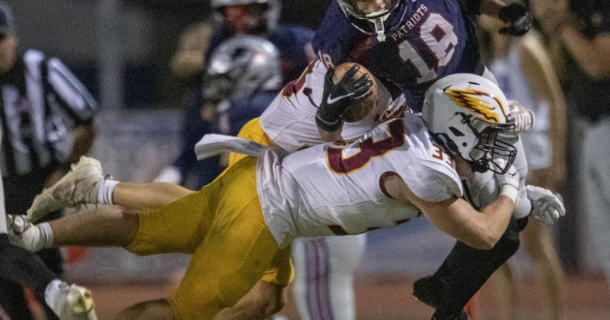 Liberty falls to Clovis West, 43-14