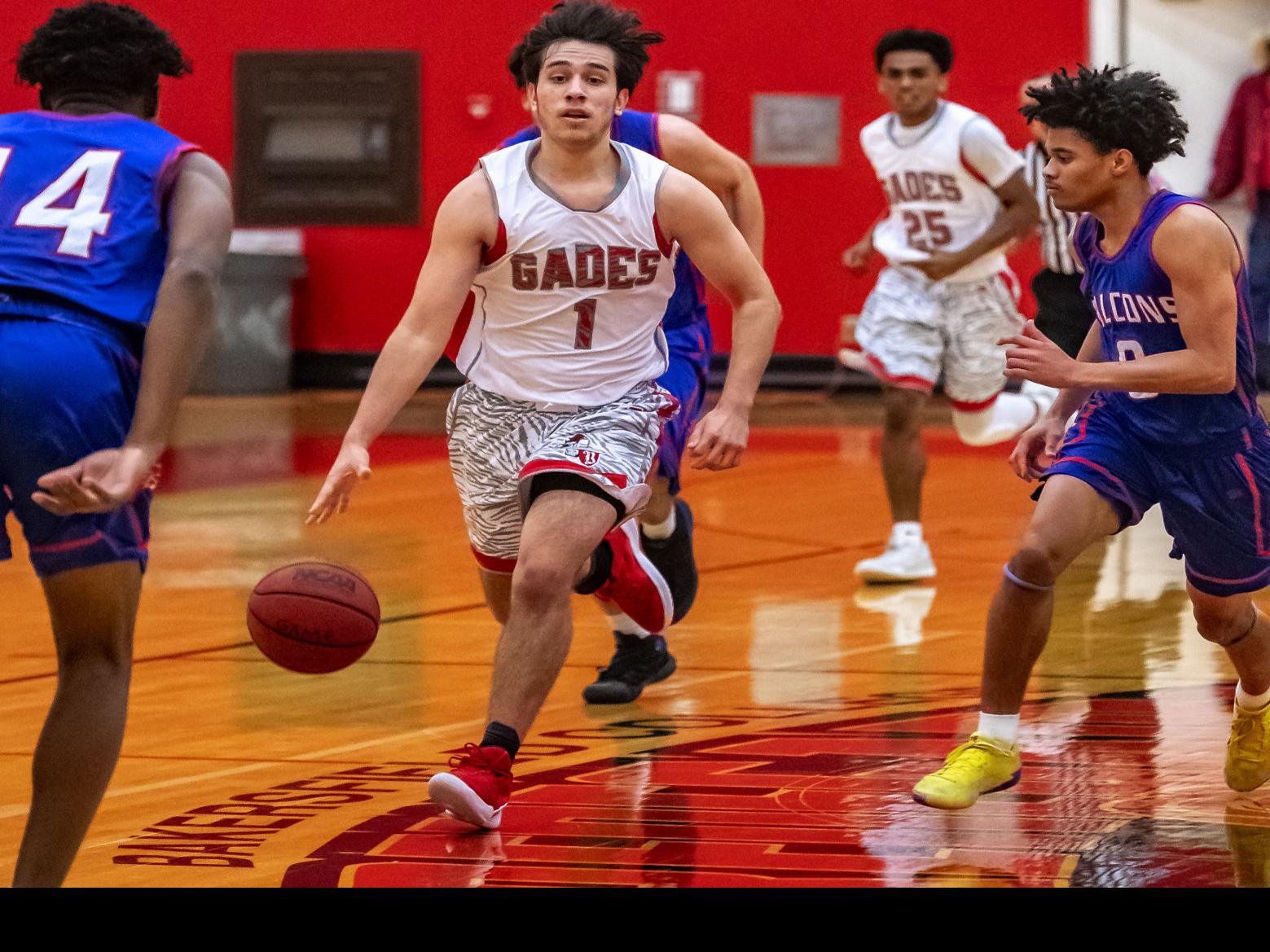 Anieus Medrano Is Bc Men S Basketball S 3 Point Specialist Sports Bakersfield Com