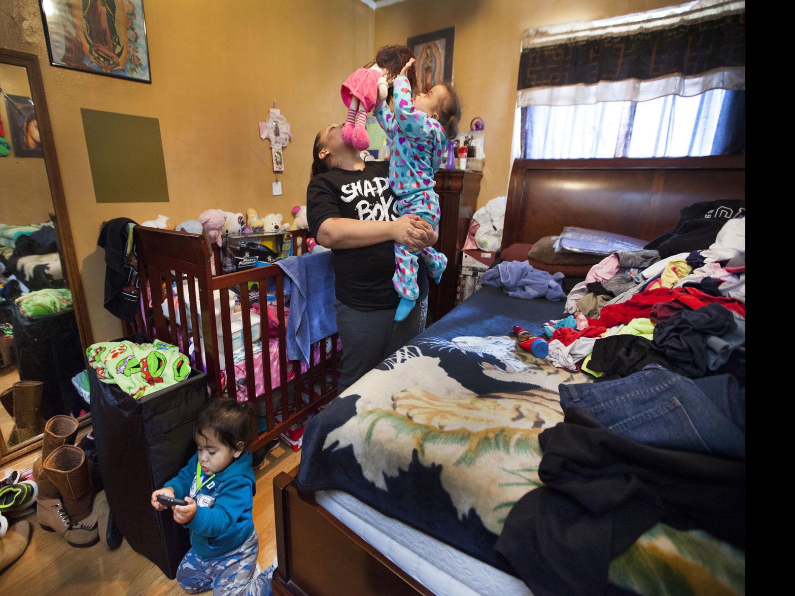 About Face State Stops Refusing Extra Aid To Moms On Welfare Who Have More Children News Bakersfield Com