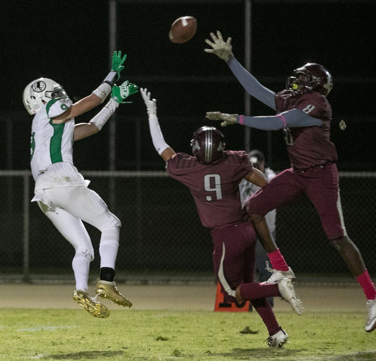 PHOTO GALLERY: Tehachapi at Independence football | Photo Galleries | bakersfield.com PHOTO GALLERY: Tehachapi at Independence football | Photo Galleries | bakersfield.com