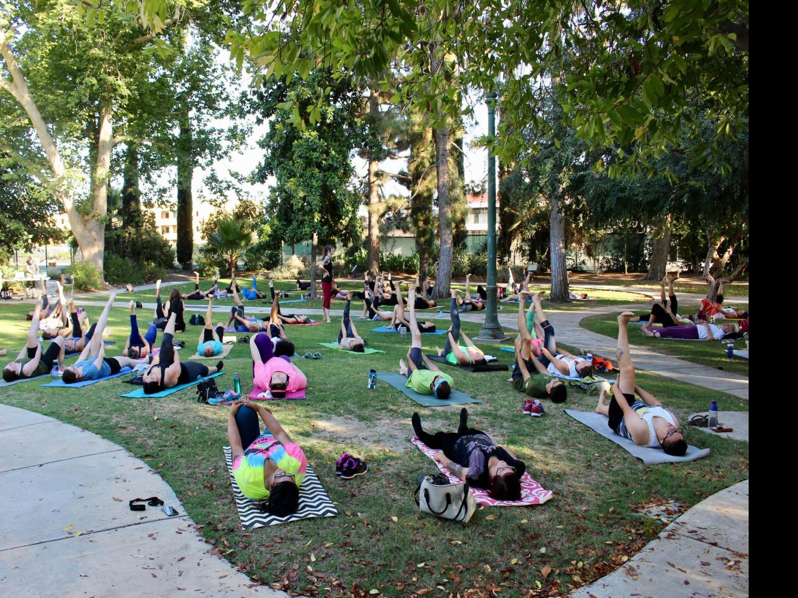 Making A Happier Healthier Community White Wolf Wellness Foundation Offers Free Yoga Meditation Classes For All Bakersfield Life Bakersfield Com