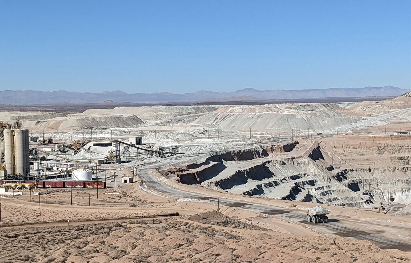 bakersfield.com - BY JOHN COX
jcox@bakersfield.com - Rio Tinto looking to sell major mine in Boron