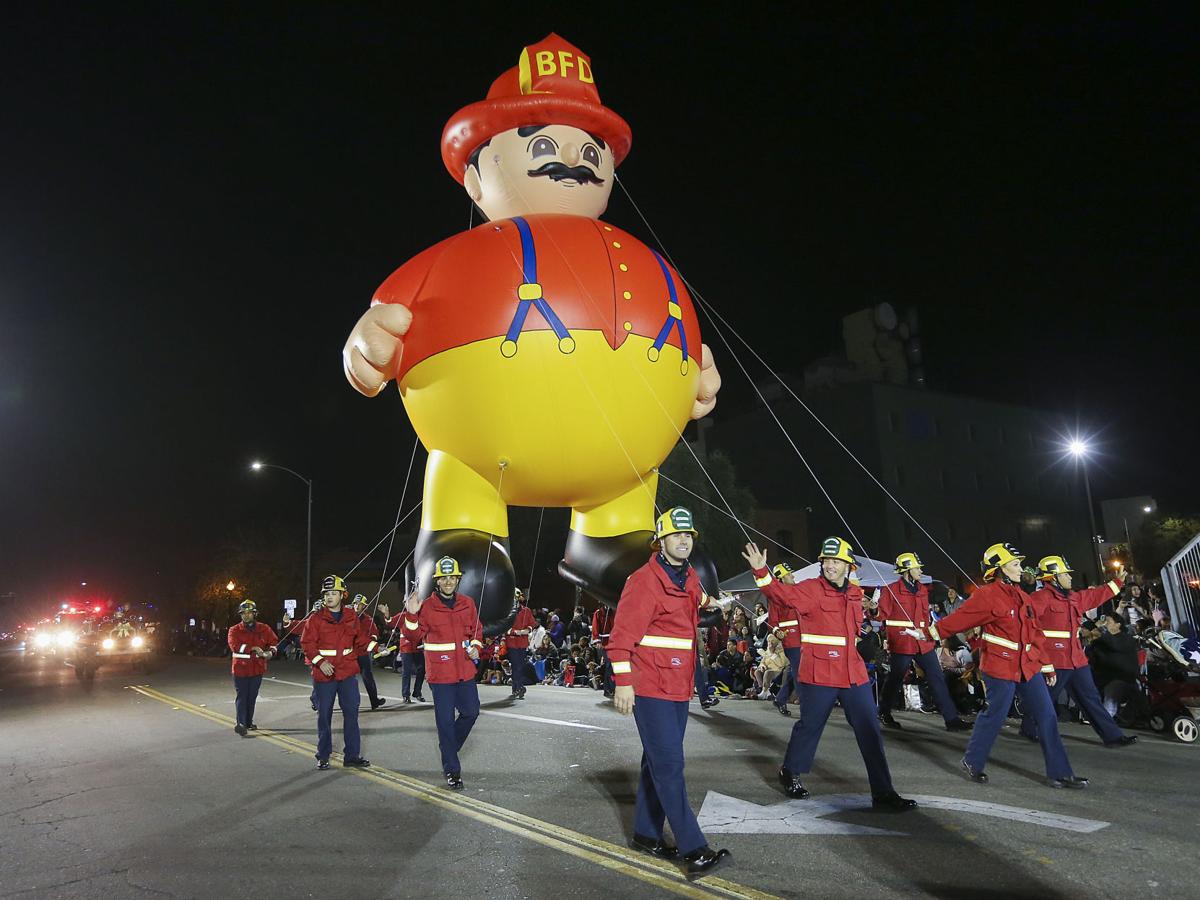 PHOTO GALLERY 35th Annual Bakersfield Christmas Parade Photo PHOTO GALLERY 35th Annual Bakersfield Christmas Parade Photo