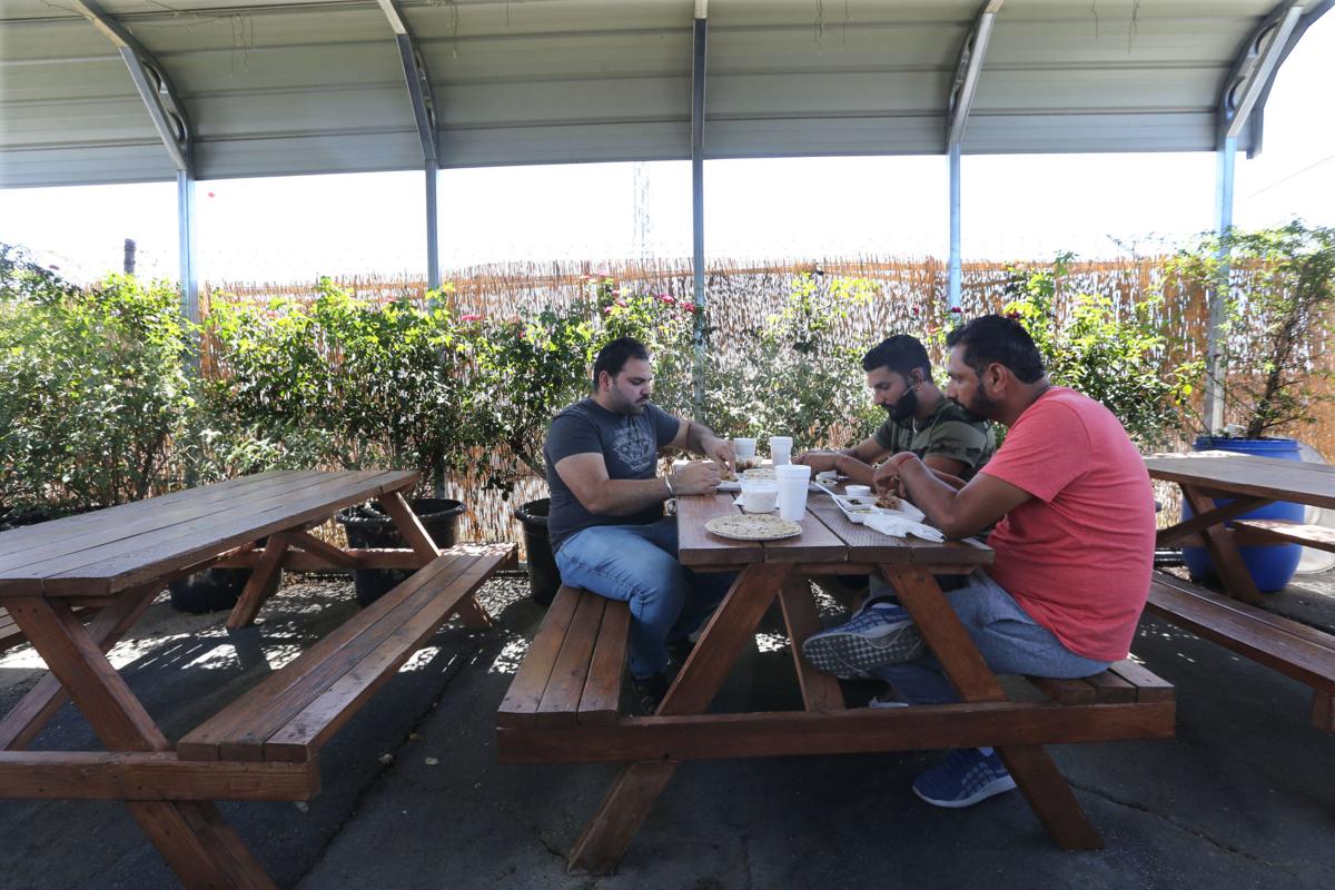 Punjabi Food Vendors See Opportunity In Bakersfield S Sweeping