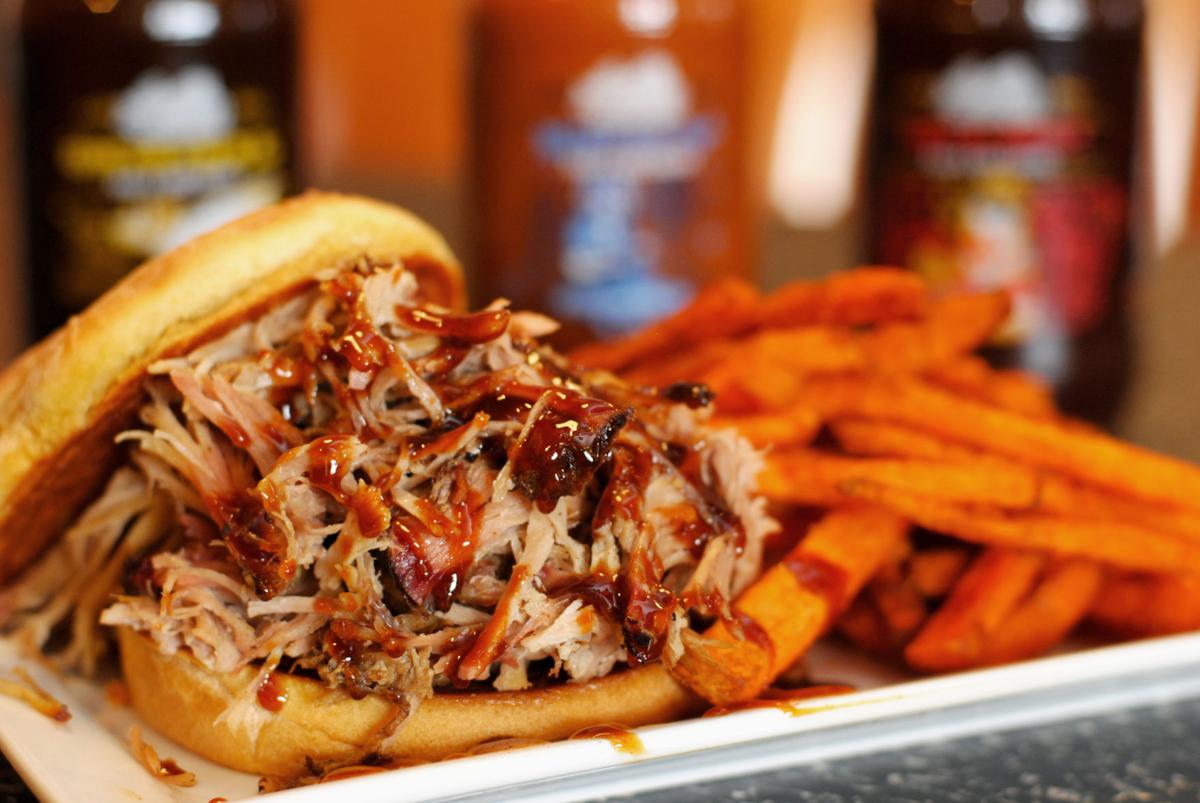Lunchtime Pick Lucille S Smokehouse Bar B Que Bakersfield Life Bakersfield Com