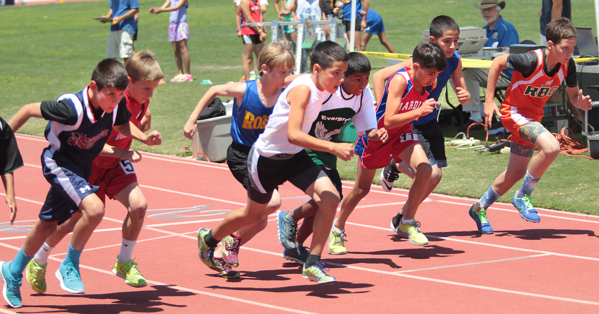 youth track and field shoes