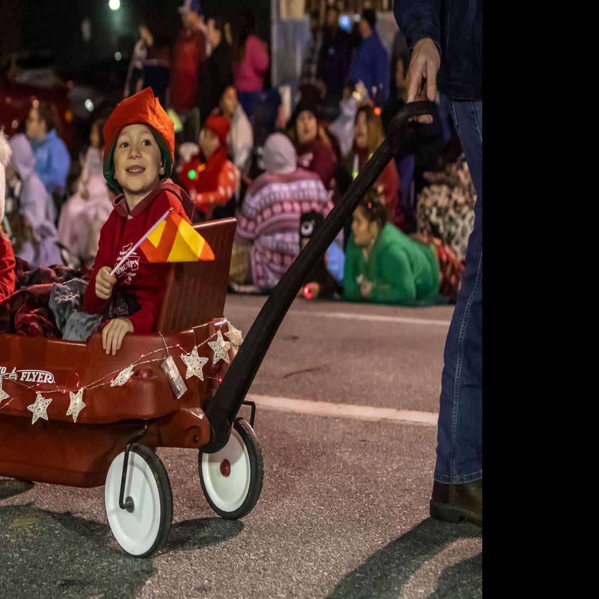 Bakersfield Christmas Parade 2021 Bakersfield Christmas Parade Moves To Virtual Format In 2020 News Bakersfield Com