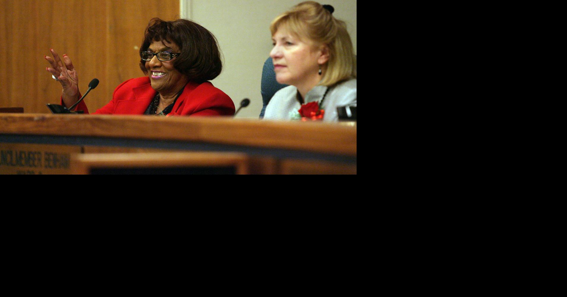 Irma Carson retires, Clinica takes over Ebony Counseling | News ...
