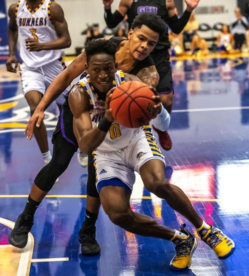 Transfer Portal Drawing Mixed Reviews From Wac Basketball Coaches