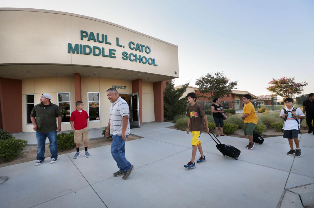 PHOTO GALLERY: First day of school for middle school students | Photo Galleries | bakersfield.com