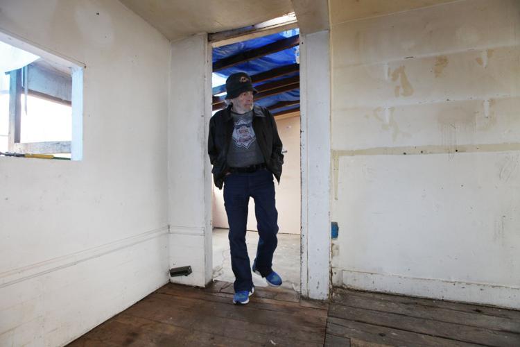 Haggard revisits boyhood home | News | bakersfield.com