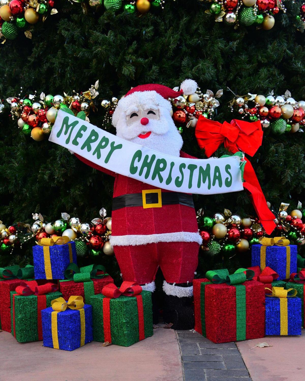 Tehachapi Christmas Parade 2022 Oh, Christmas Tree! It's Up At The Tehachapi Depot, And Ready For Photos |  News | Bakersfield.com
