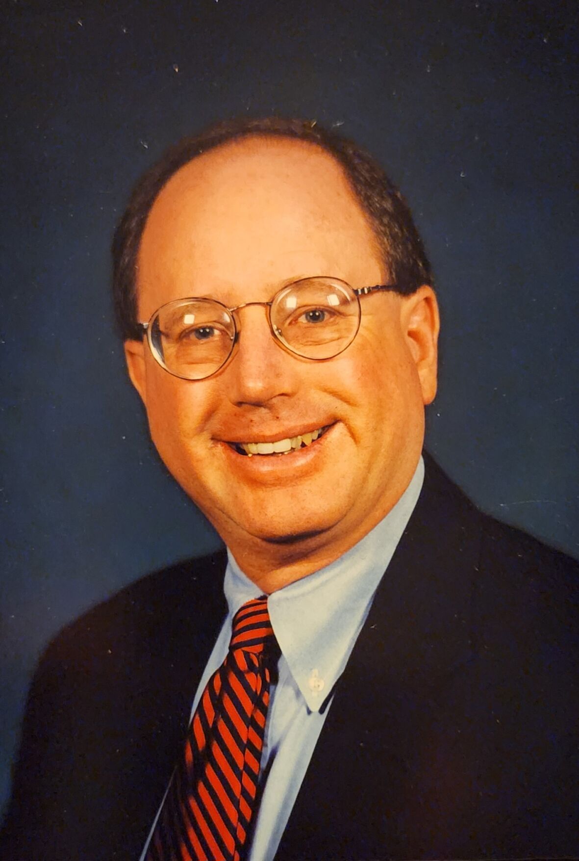 bakersfield.com - John Cox - Harley Pinson (1950-2025): Oil industry lawyer set high standards for serving his community