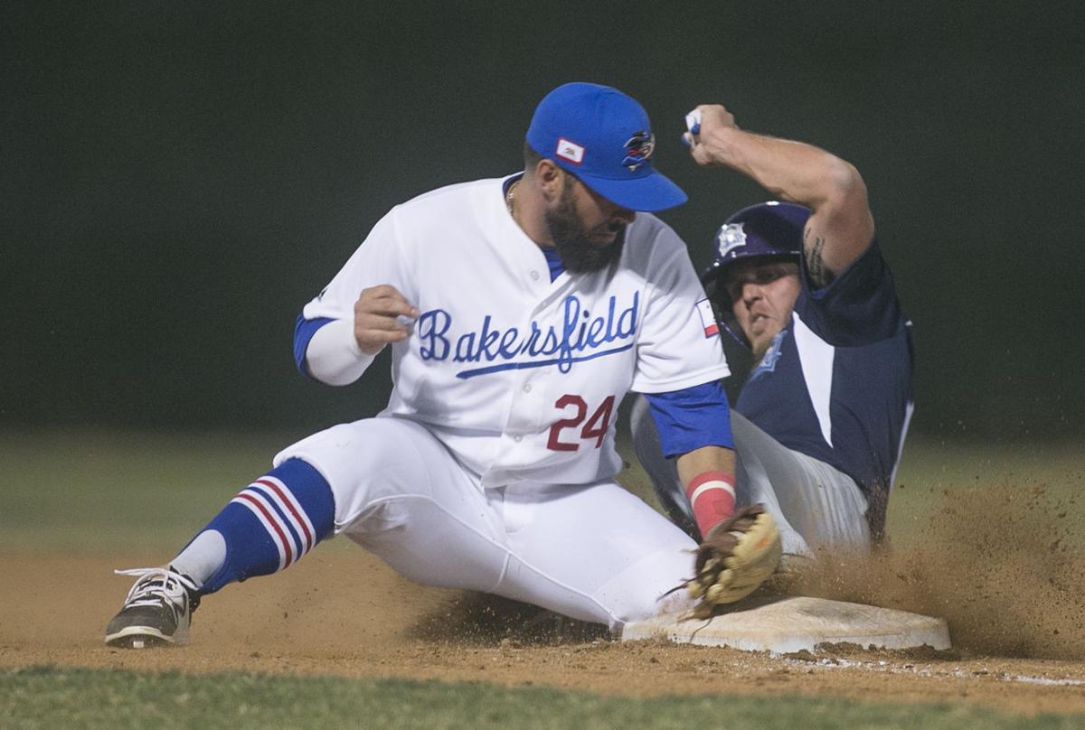 PHOTO GALLERY Bakersfield Train Robbers' first game