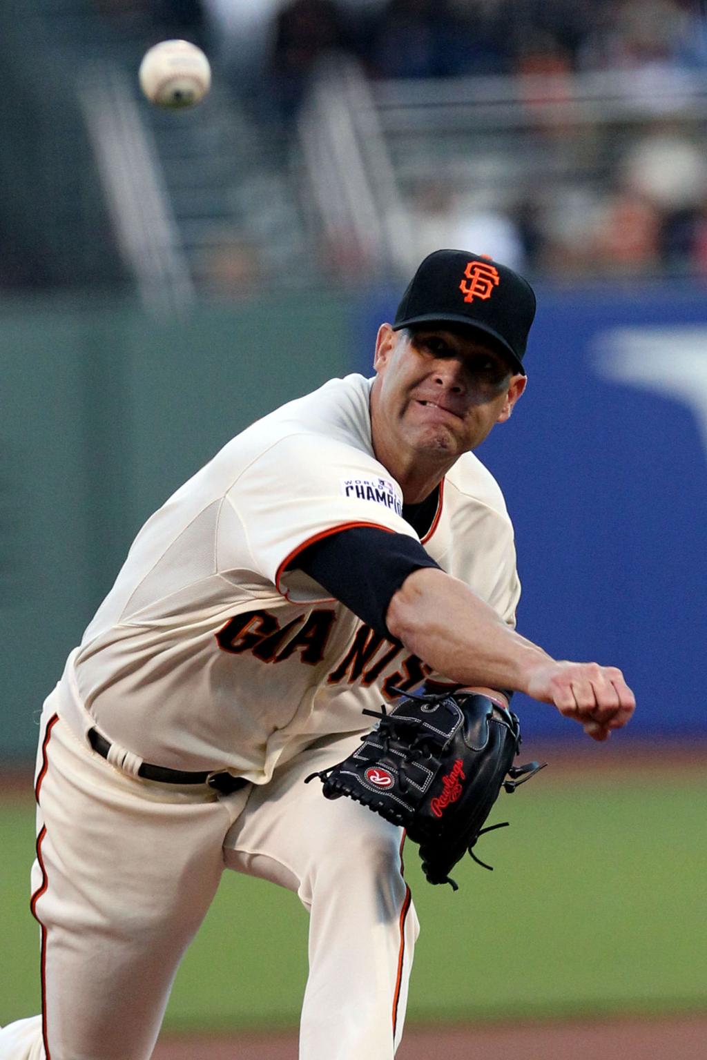 DeSclafani throws 8 scoreless as Giants shut out Astros 2-0