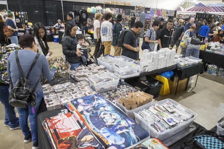 PHOTO GALLERY Much to see and do at Bakersfield ComicCon