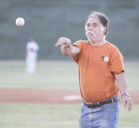 PHOTO GALLERY Bakersfield Train Robbers' first game
