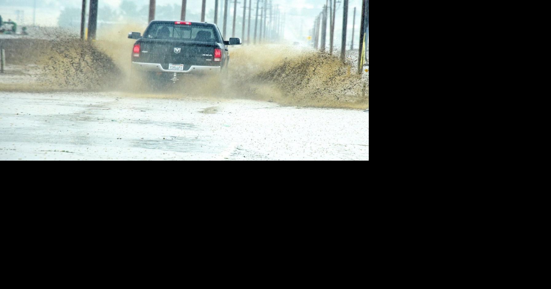 Hilary dumps up to 4 inches on Kern, closes Highway 58 and forces Sand