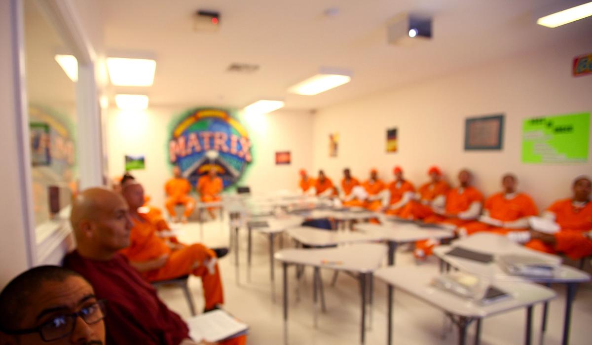 LOIS HENRY Kern's attitude toward criminals does a 180 Columnists