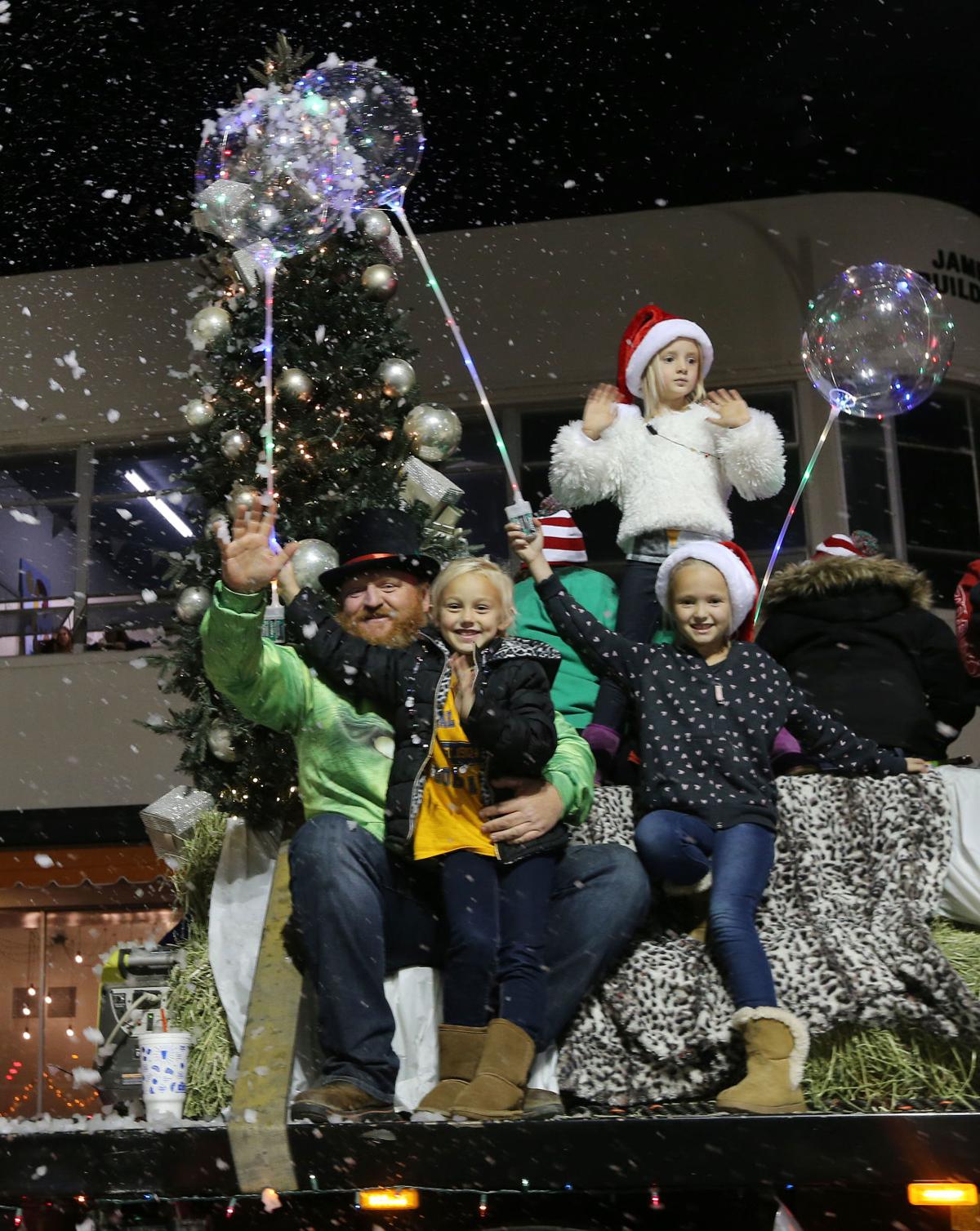 Bakersfield Christmas Parade 2022 PHOTO GALLERY Annual Christmas Parade makes way through downtown