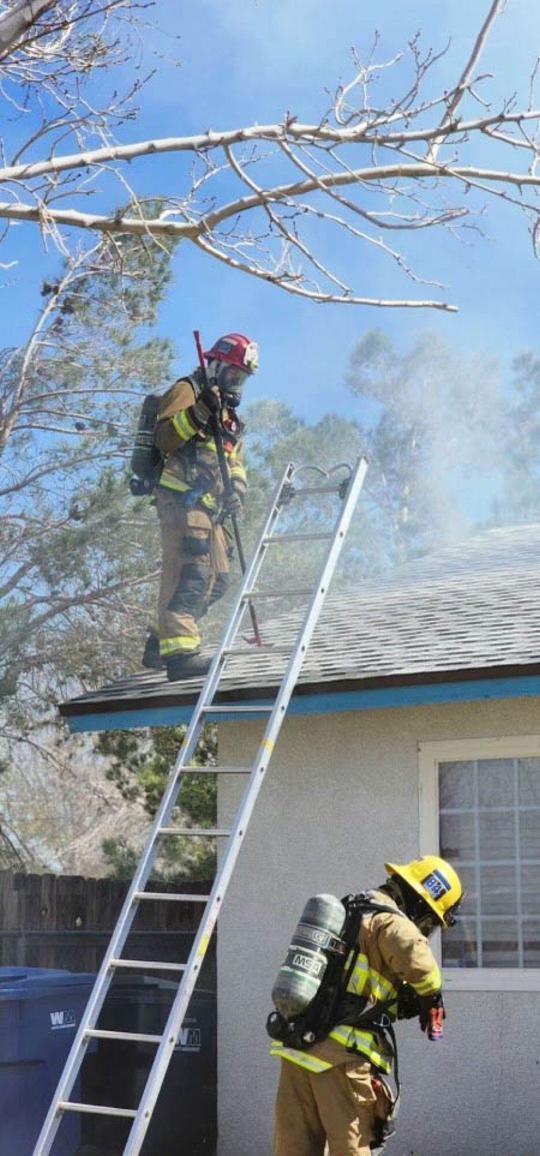 KCFD puts out fire in Ridgecrest house News