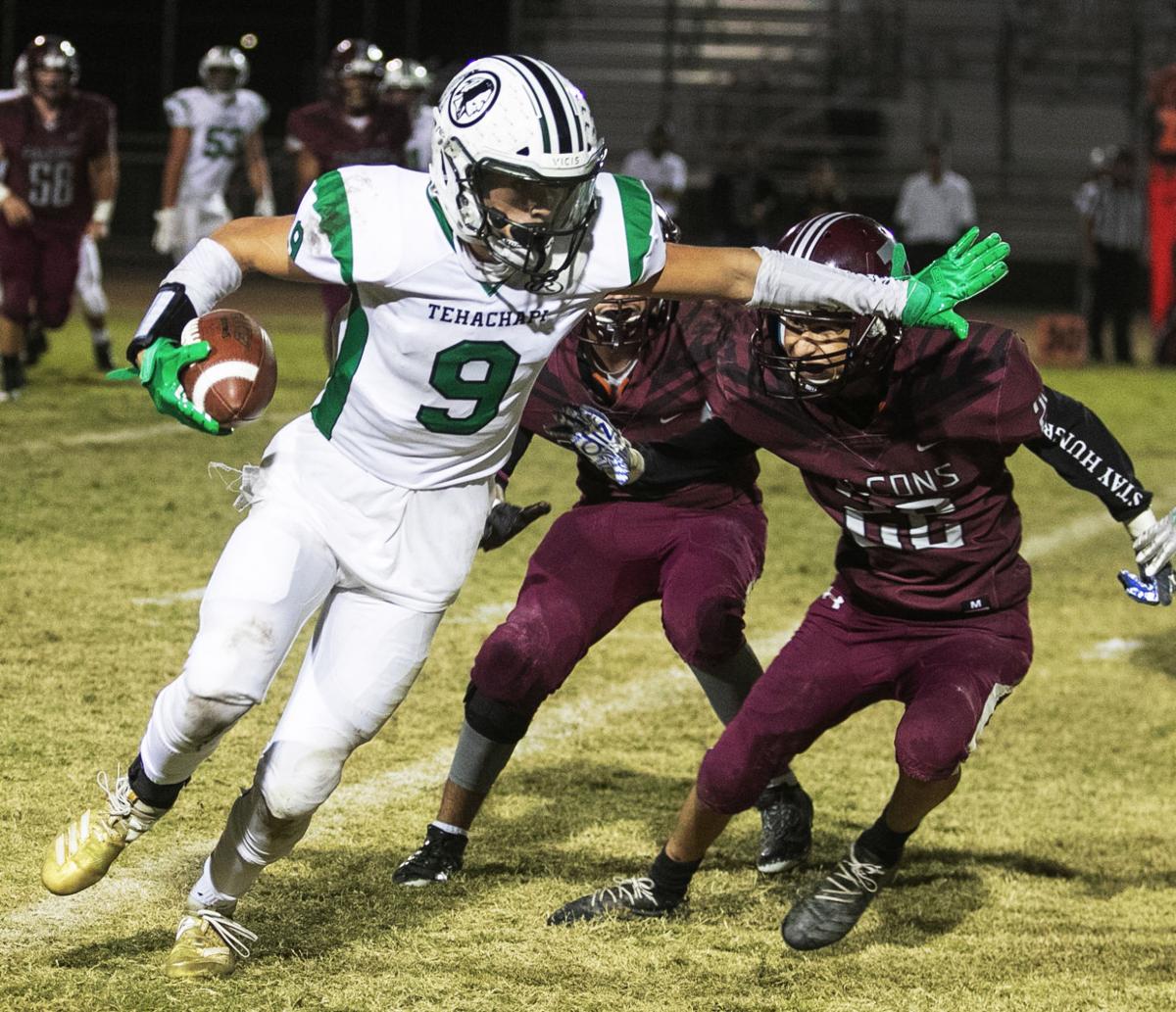 PHOTO GALLERY: Tehachapi at Independence football | Photo Galleries | bakersfield.com PHOTO GALLERY: Tehachapi at Independence football | Photo Galleries | bakersfield.com