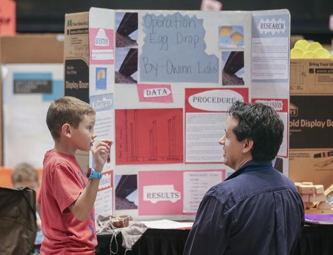 Students hypothesize cell phone radiation, cartoons and ...