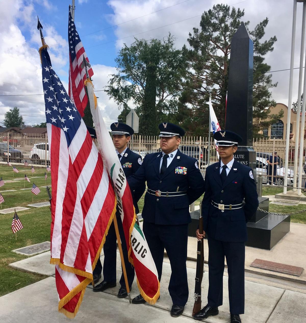 No Balloons But Lots Of Remembrance At Memorial Day Ceremony At Union Cemetery News Bakersfield Com