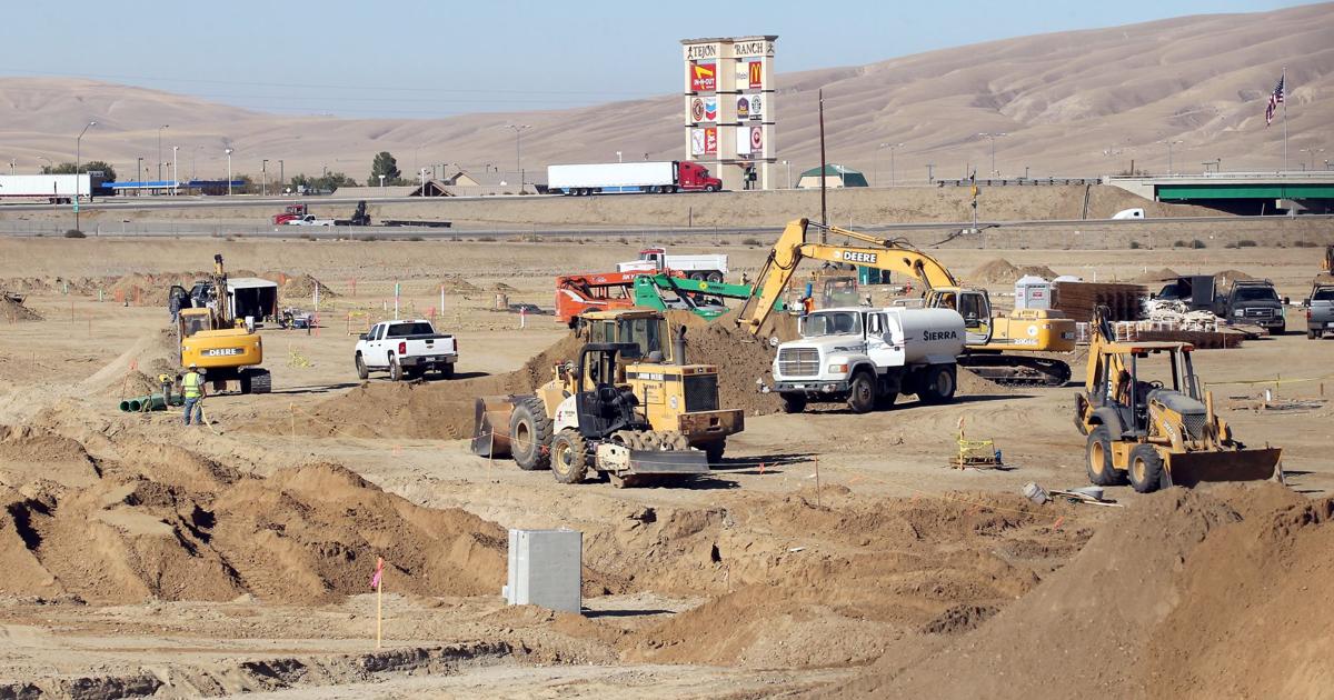 Tejon Ranch proposes 12,000-unit residential project at foot of ...